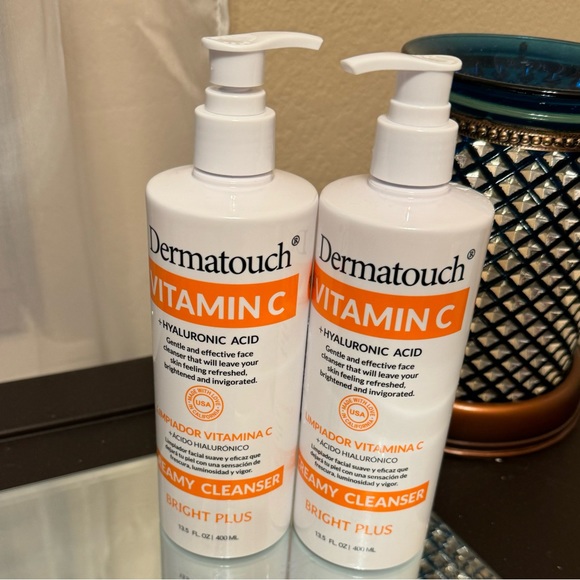 Dermatouch Vitamin C & Hyaluronic Acid Creamy Cleanser Bright Plus (2) brand new - Picture 2 of 7